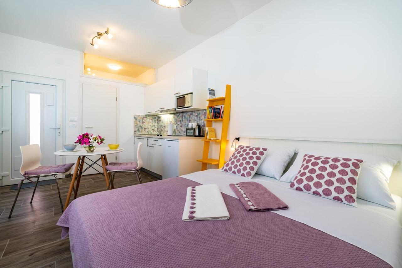 Studio Apartment Gina ザダル エクステリア 写真